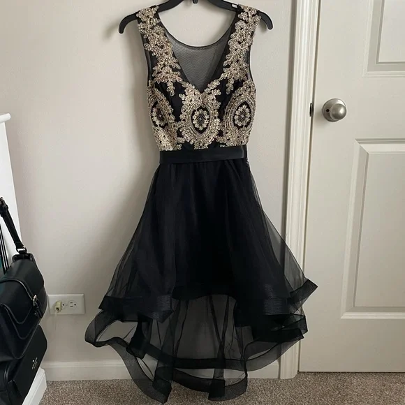 black and gold high low prom dress formal evening gowns and dresses Chic Black Long Gold Lace Embellished  Velvet llusion Neck Evening Prom Dress 42